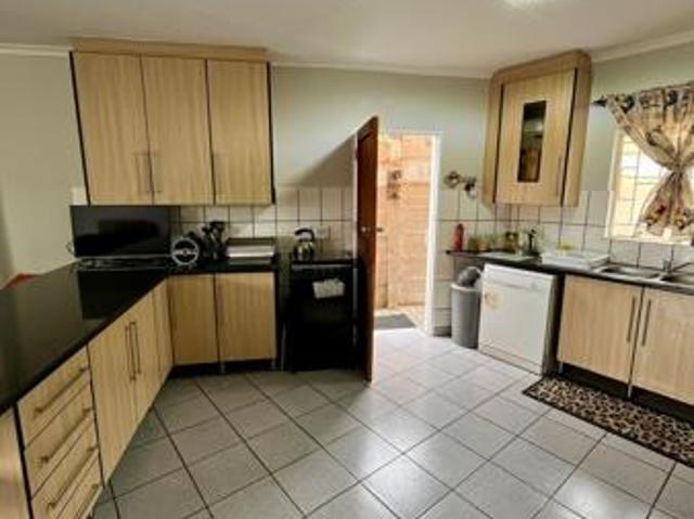 3 Bedroom House in The Reeds