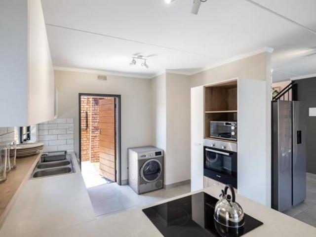 3 Bedroom House in Theresapark