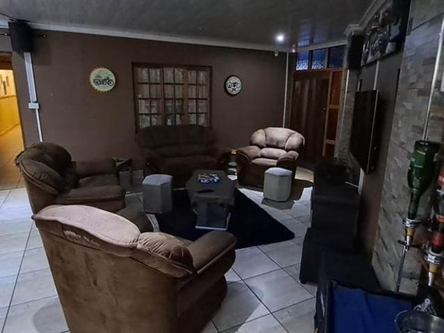 3 Bedroom House in Theunissen