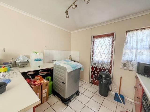 3 Bedroom Townhouse in Thornton