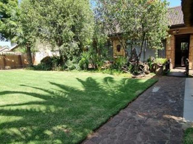 3 Bedroom House in Three Rivers North