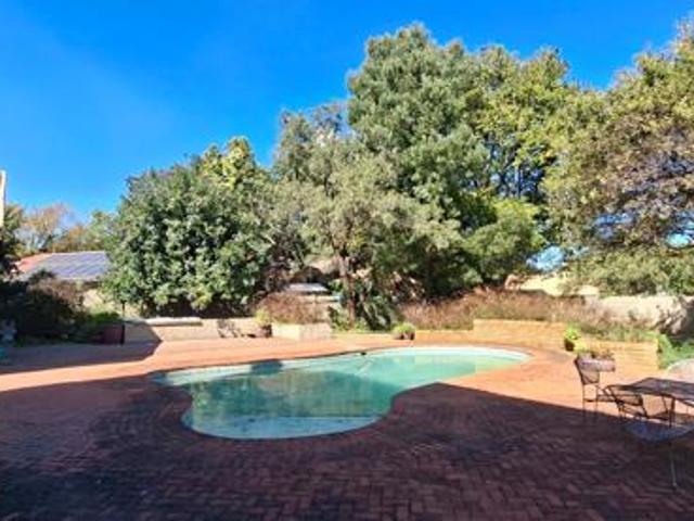 3 Bedroom House in Three Rivers East