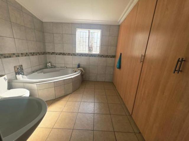 3 Bedroom House in Three Rivers