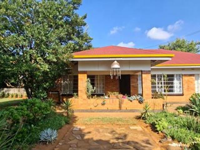 3 Bedroom House in Three Rivers