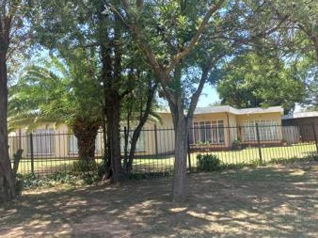 3 Bedroom House in Three Rivers