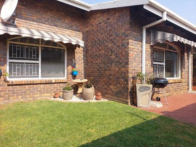 3 Bedroom House in Three Rivers