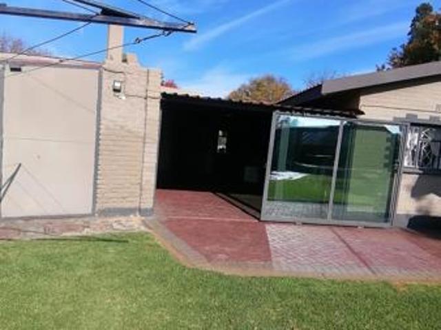 3 Bedroom House in Three Rivers