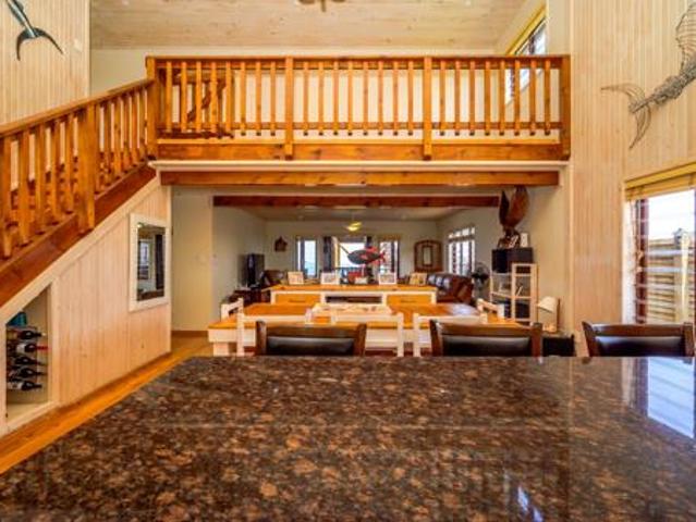 3 Bedroom House in Tinley Manor