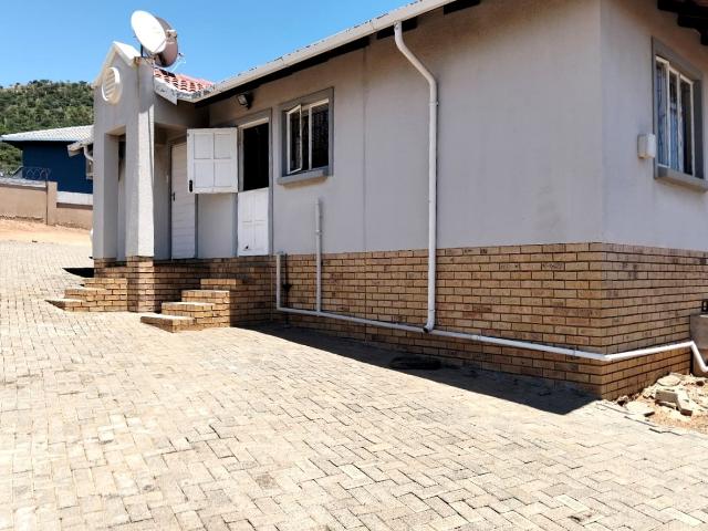 3 Bedroom House in Tlhabane West