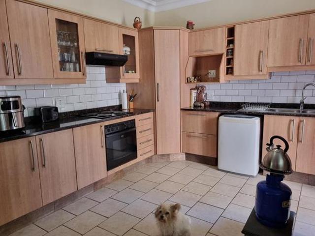 3 Bedroom House in Trafalgar