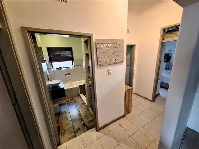3 Bedroom House in Trafalgar