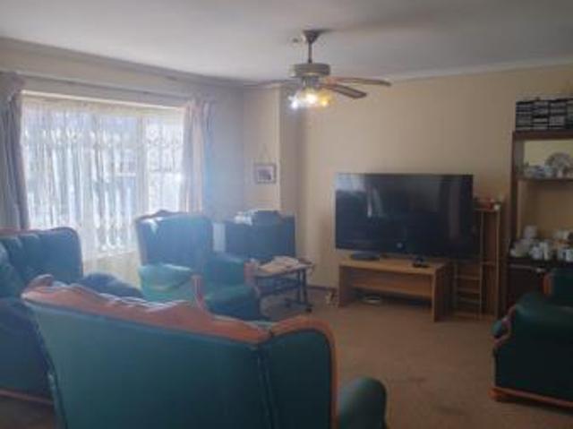 3 Bedroom House in Tuscany Glen