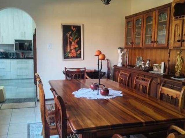 3 Bedroom House in Universitas