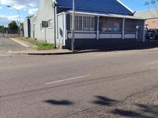 3 Bedroom House in Uitenhage Central