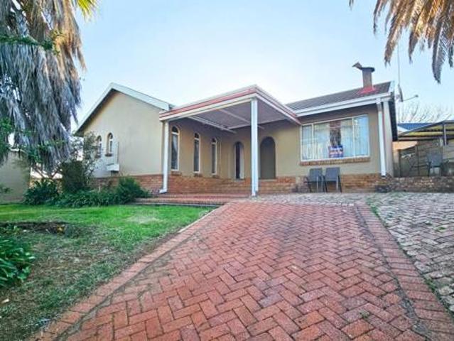 3 Bedroom House in Uitsig