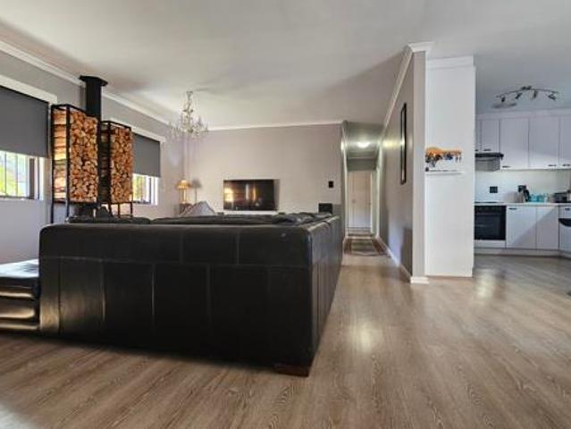 3 Bedroom House in Uitzicht
