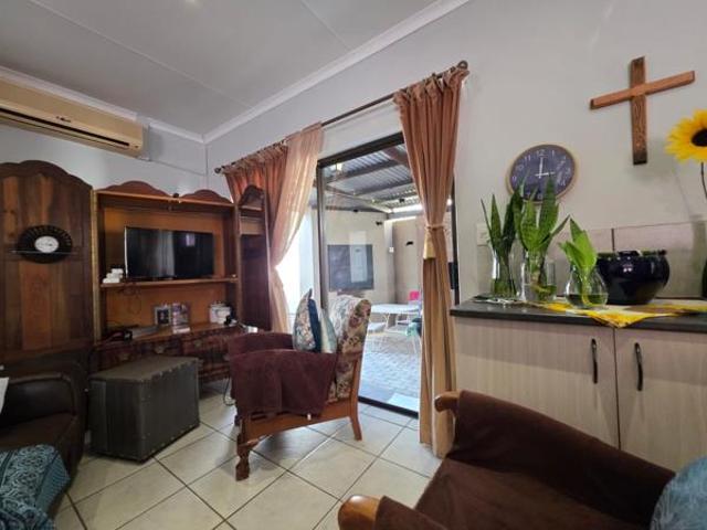 3 Bedroom House in Upington Outlying