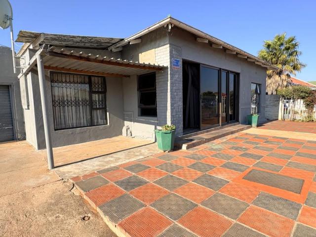 3 Bedroom House in Utility