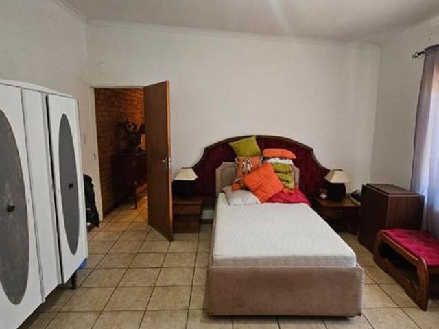 3 Bedroom house in Utility For Sale