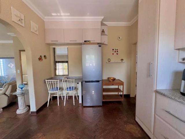 3 Bedroom House in Uvongo Beach
