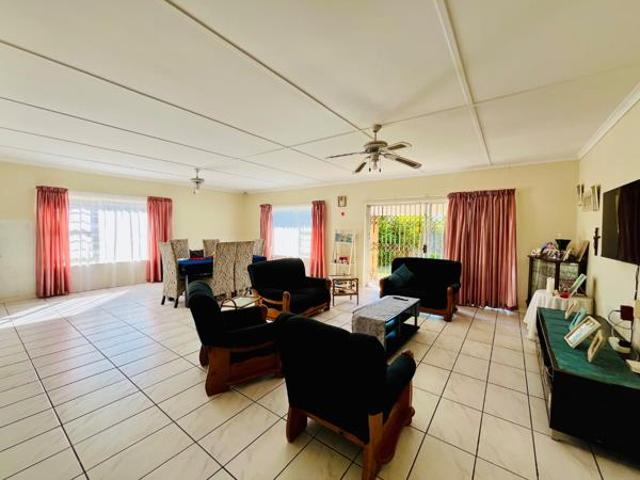 3 Bedroom House in Uvongo