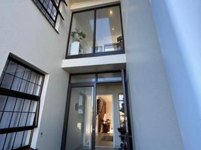 3 Bedroom House in Voelklip