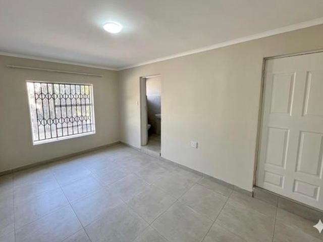 3 Bedroom House in Vorna Valley