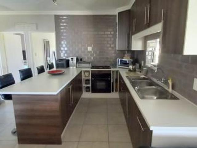3 Bedroom House in Vaal Marina