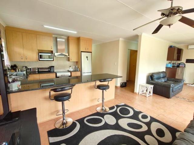 3 Bedroom House in Vaal Marina