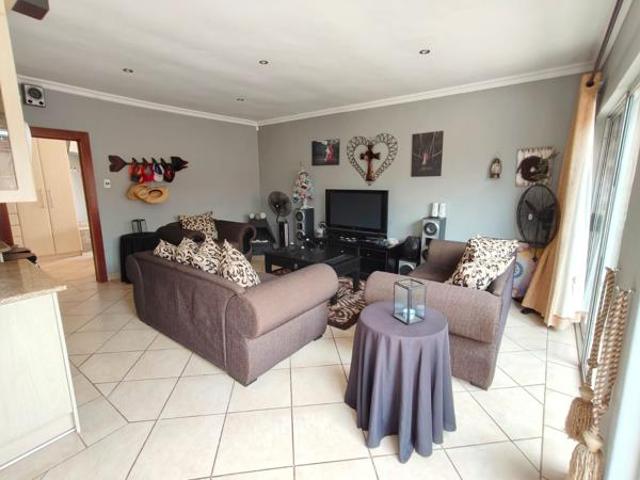 3 Bedroom House in Vaal Marina