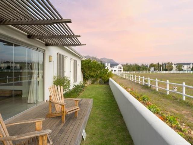 3 Bedroom House in Val de Vie Estate