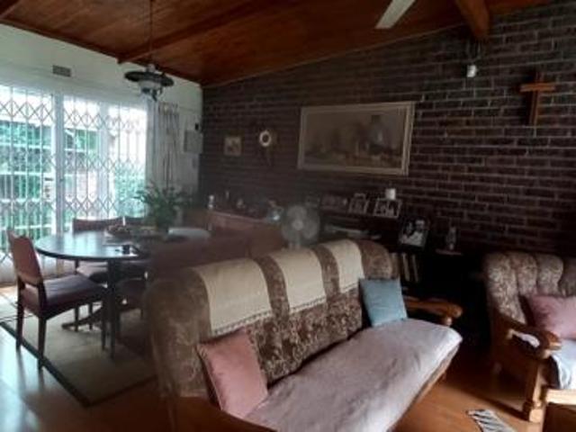 3 Bedroom House in Valhalla