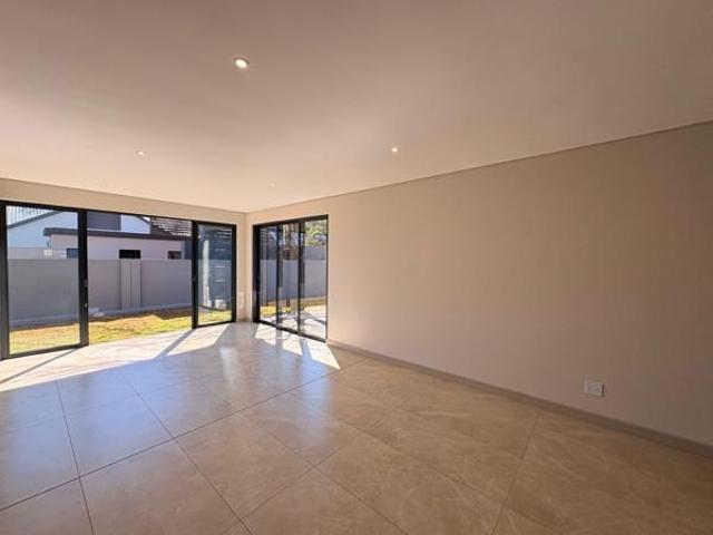 3 Bedroom House in Van Der Hoff Park