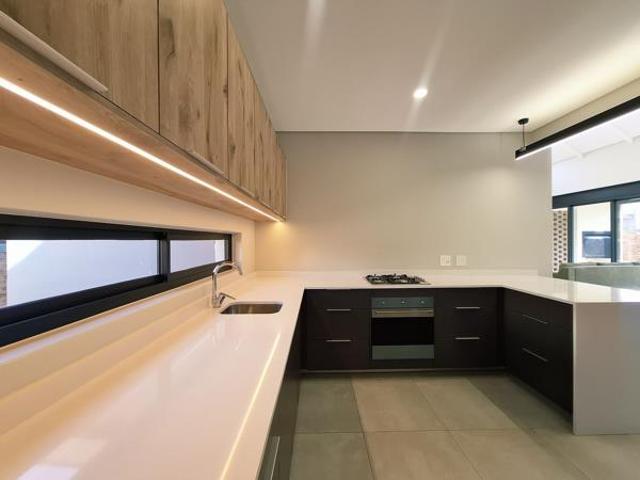 3 Bedroom House in Van Der Hoff Park
