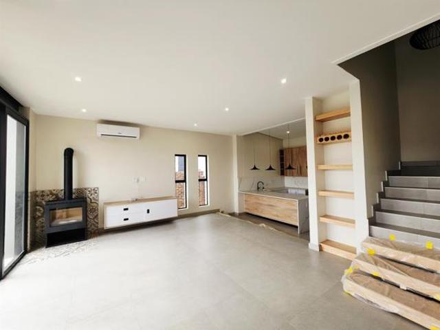 3 Bedroom House in Van Der Hoff Park