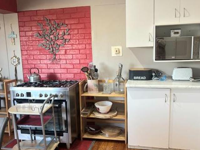 3 Bedroom House in Van Riebeeck Heights
