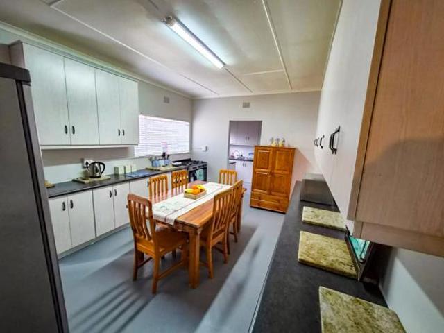 3 Bedroom House in Van Riebeeck Park