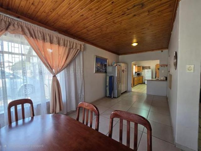 3 Bedroom House in Vanderbijlpark CE5