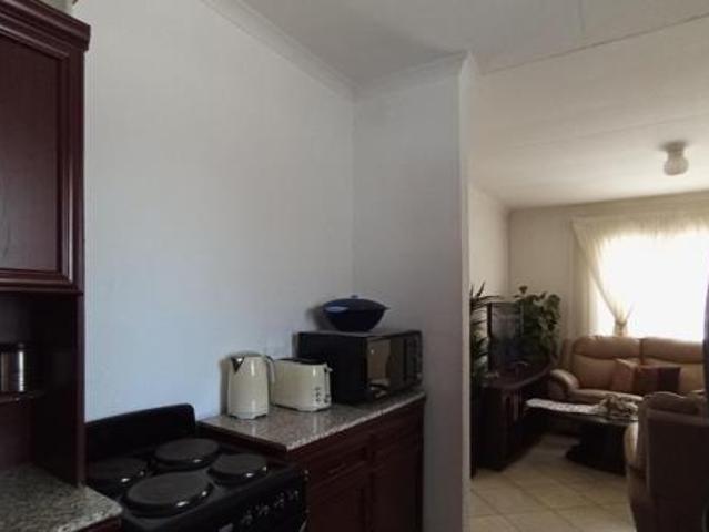 3 Bedroom House in Vanderbijlpark CE7
