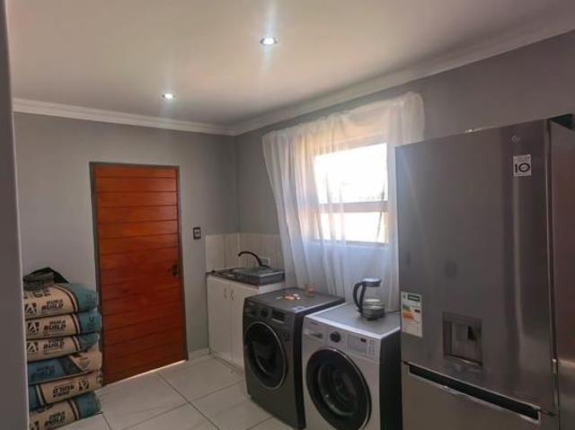 3 Bedroom House in Vanderbijlpark CE7