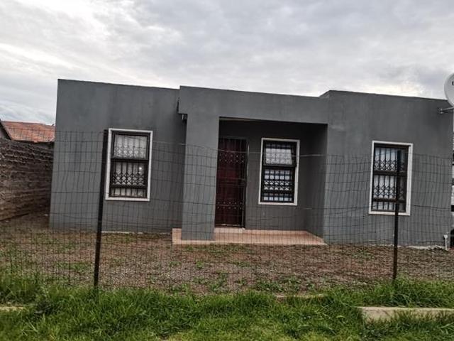 3 Bedroom House in Vanderbijlpark Central