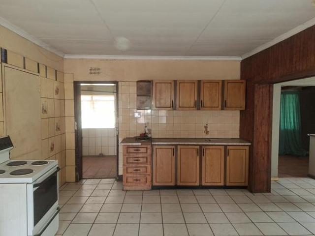 3 Bedroom House in Vanderbijlpark Central