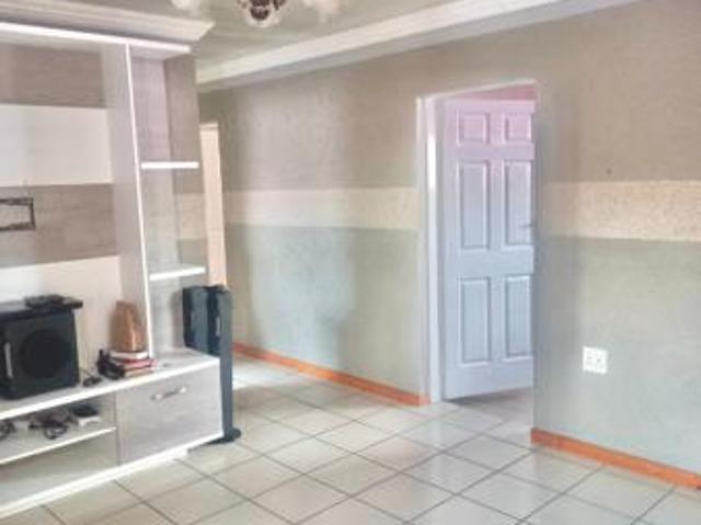 3 Bedroom House in Vanderbijlpark Central