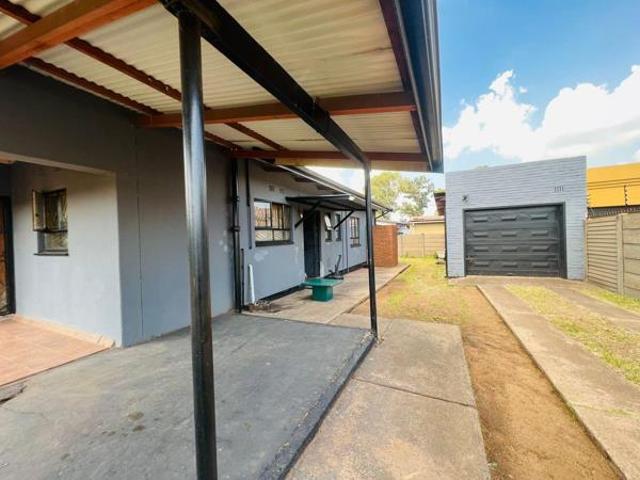 3 Bedroom House in Vanderbijlpark CW4