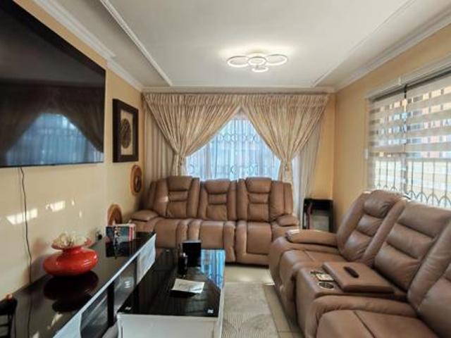 3 Bedroom House in Vanderbijlpark CW5