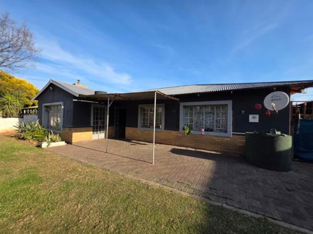 3 Bedroom House in Vanderbijlpark CW5