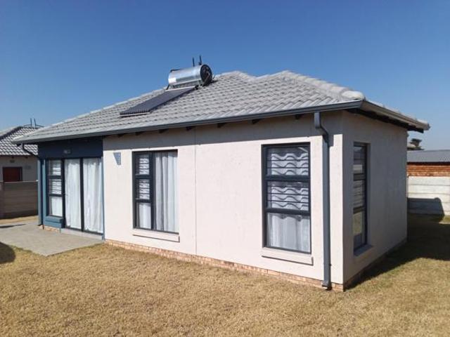 3 Bedroom House in Vanderbijlpark CW5