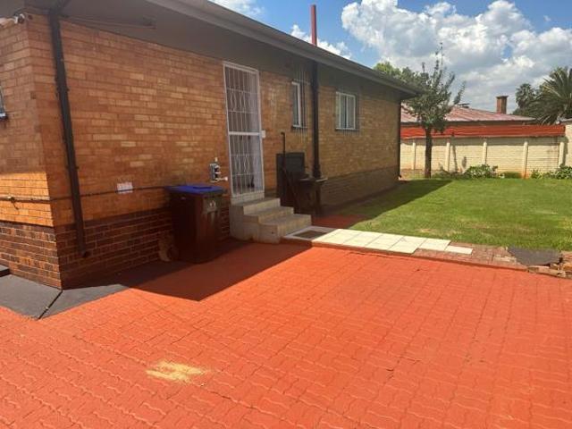 3 Bedroom House in Vanderbijlpark CW