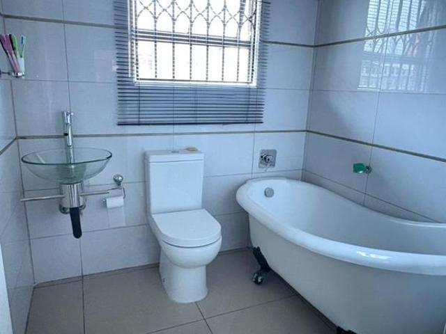 3 Bedroom House in Vanderbijlpark SE4