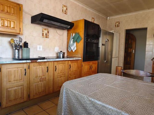 3 Bedroom House in Vanderbijlpark SE6